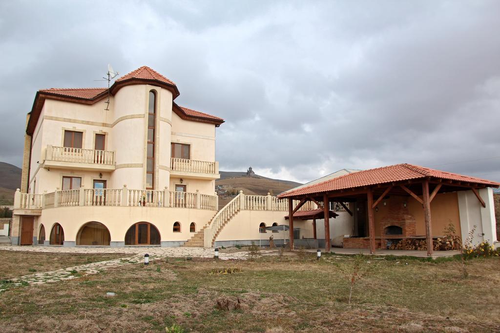 Tsaghkunq Guest House Севан Экстерьер фото